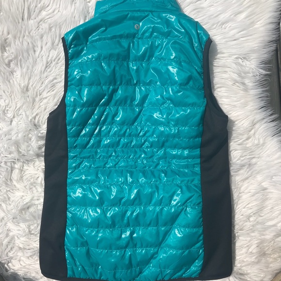 Vest - Picture 6 of 8